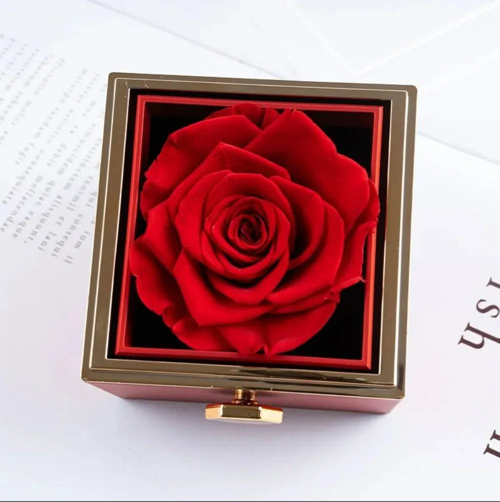 Interlocking Hearts Necklace & Eternal Rose