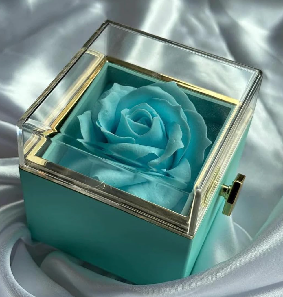 Eternal Rose Gift Box & necklace
